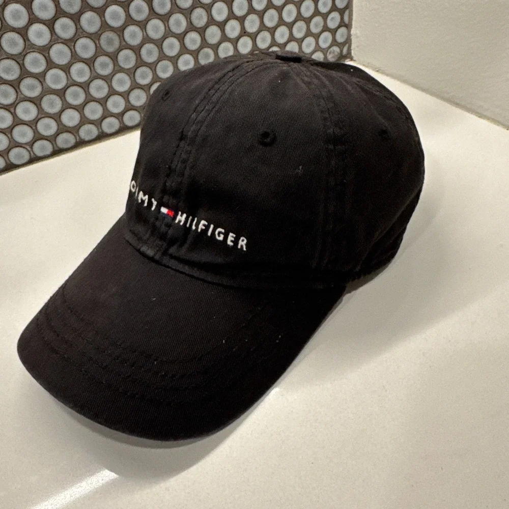 Tommy Hilfiger Hat Cap Black Leather Strap One Size Embroidered Logo Adjustable‎